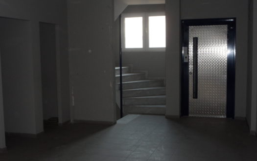 Κατάστημα πολυόροφο στην Κοζάνη